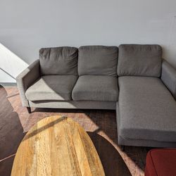 Free Delivery! Grey Sectional Couch With Reversible Chaise 