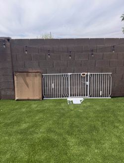Owlie 75-85” Extra Wide Baby/ Pet Safety Gate (35th Ave & Bell Rd)