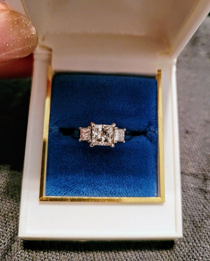 Brand NEW 1.75 tcw Natural Diamond and Platinum Custom Handmade Ring