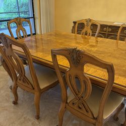 Baker Furniture Louis XV style extension dining table and chairs set - Excellent Condition- Originally $4500
