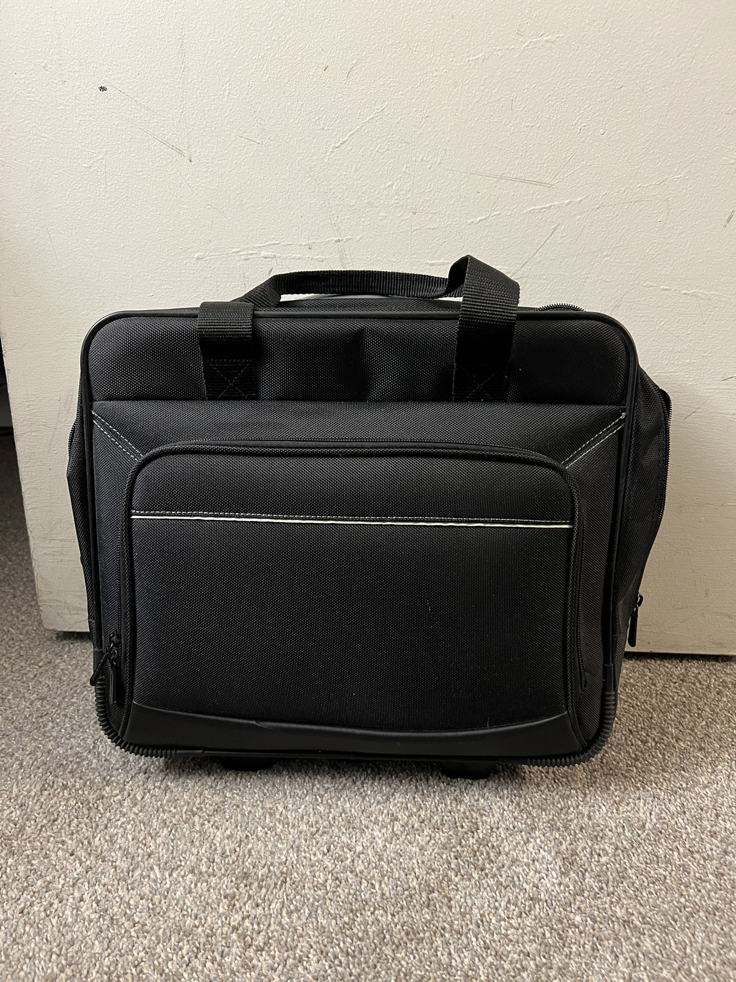 Amazon Basics Rolling Tote