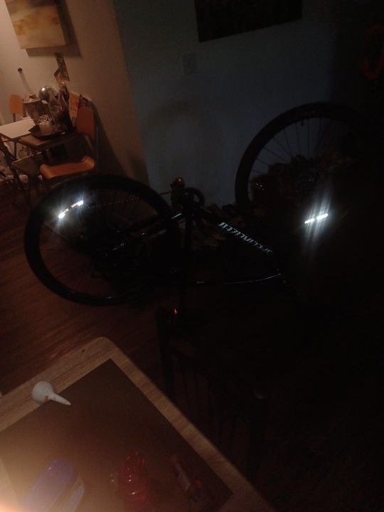 Cambodia 2.0 Specialize mountain bike eight speed