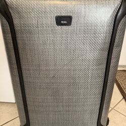 TUMI Tegra-Lite 