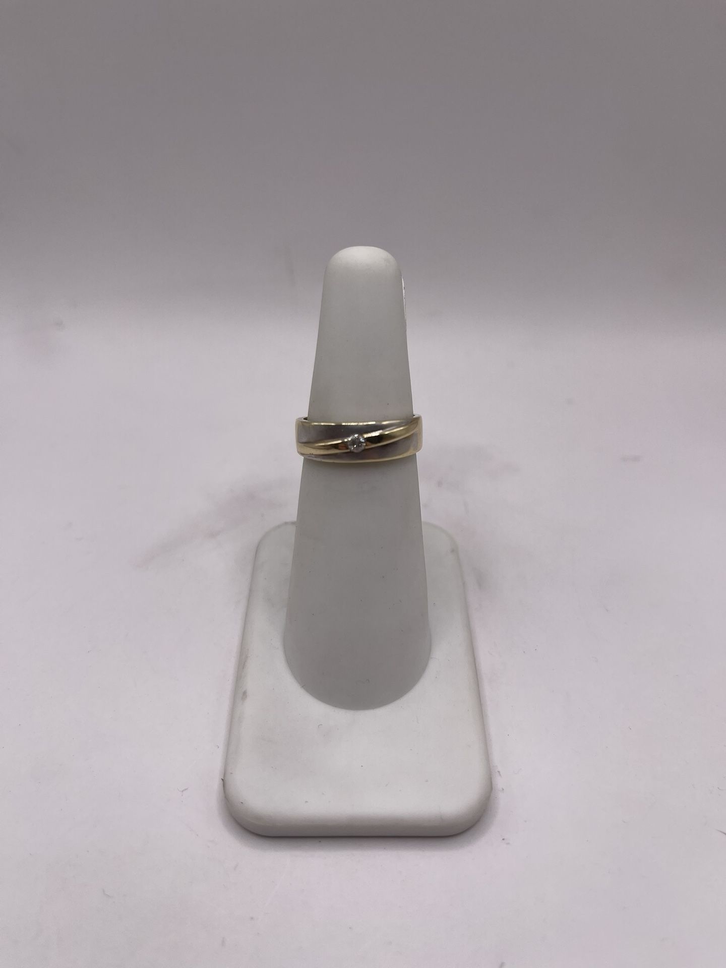 14kt Dual-Tone Gold Engagement Style Band