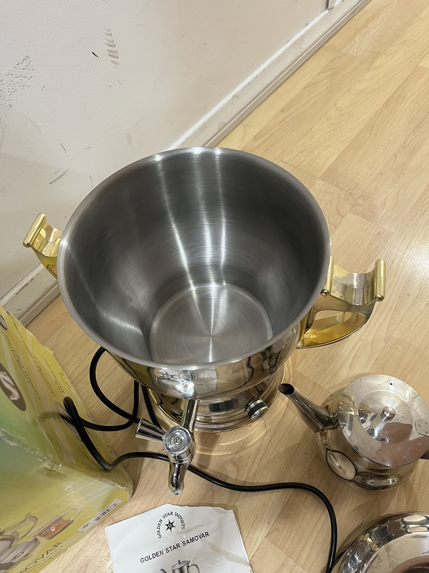 Deluxe Electric Samovar Kettle