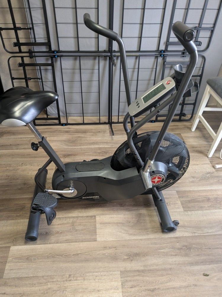 Pro Exercise Bike by Schwinn 