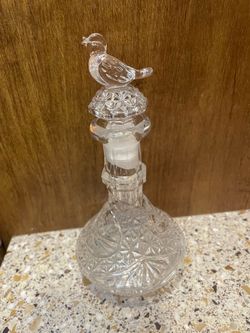 Cut Crystal Glass Decanter with Bird Stopper