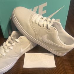 Nike SB Check Canvas Size 7Y