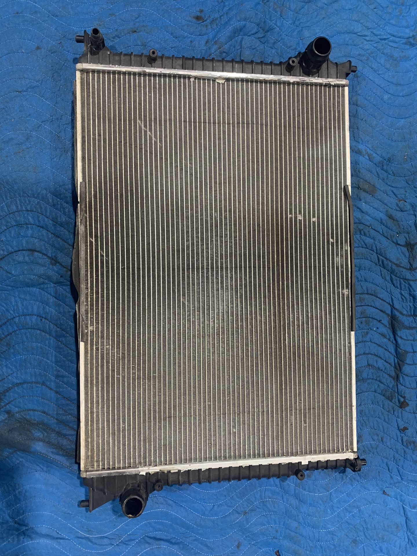 Radiator ForBentley Continental, Flying Spur, W12 3W0198115J, 3W0198115G, 3W0198115B