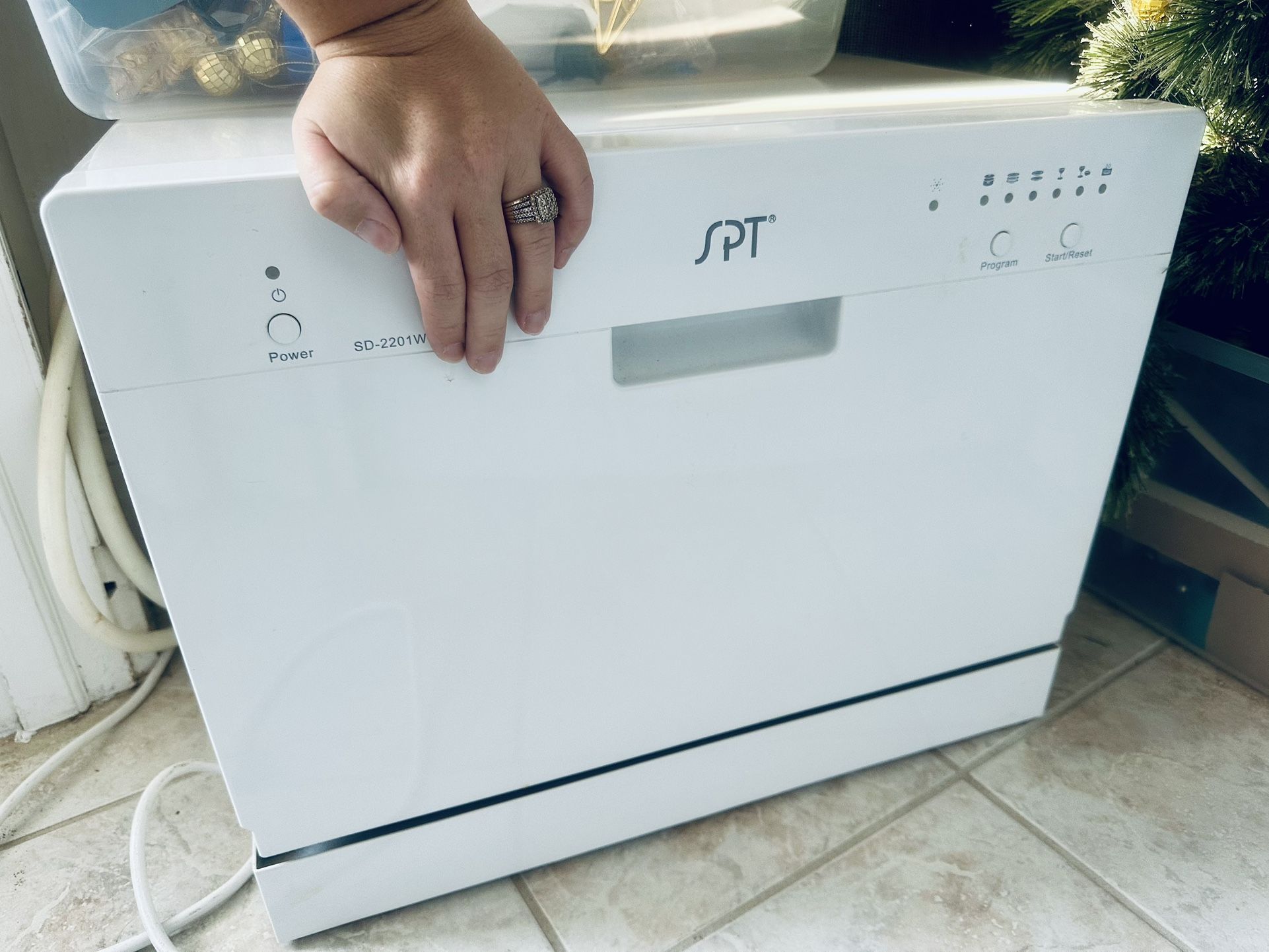 Mini Portable/Countertop Dishwasher