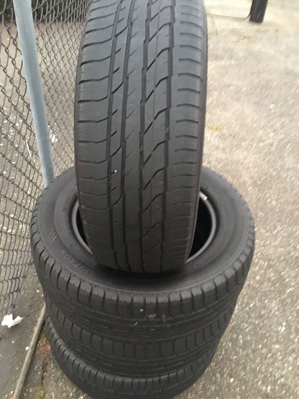 USED TIRE 225/60r16 FOR SALE ALL 4 TIRES 120 WITH FREE INSTALL for