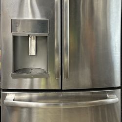 GE Counter Depth French Door Fridge And Bottom Freezer