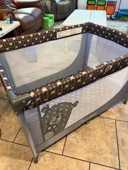 Pamo Babe Portable Baby Play Yard