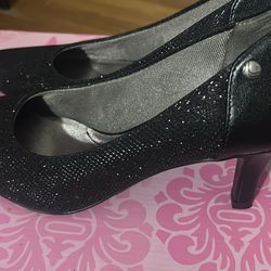 Ladies Black Shiny Heels
