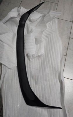 FL5 OEM Wing with Stands