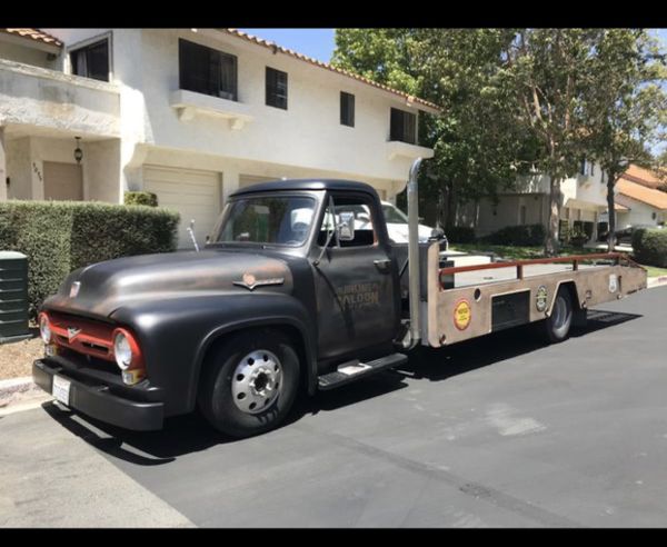1953 Ford f600 tow truck. Runs, fun to drive, great marketing piece