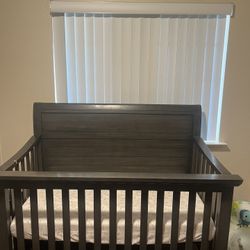 Baby Crib 