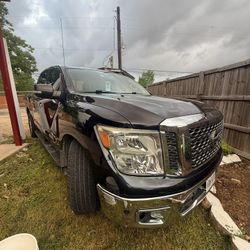 Nissan Titan 2018
