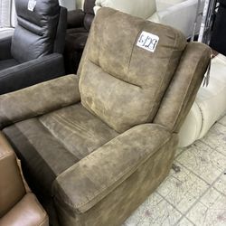Brown manually Reclining Chair