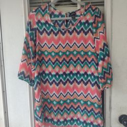 Rue 21 Women's Dress Medium FLOWY Scoop Neck Short Sleeve Chevron Aztec Tribal 