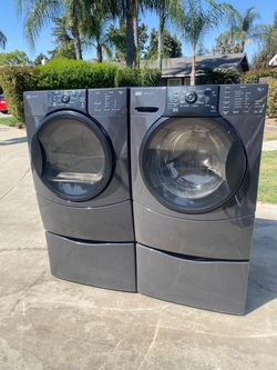 W And  (Gas) D Set With Pedestal Included
