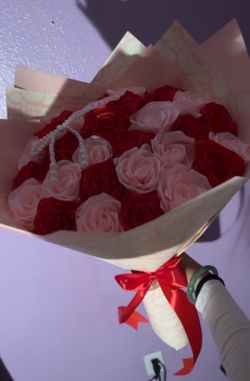30 Roses