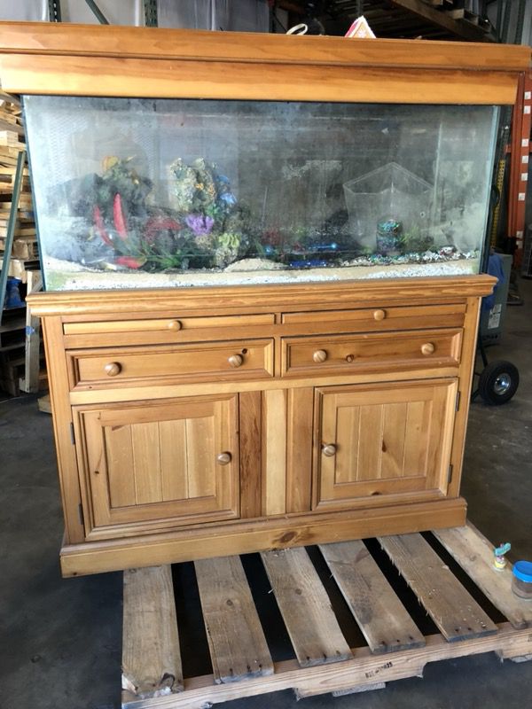 55 Gallon Fish tank with stand for Sale in Clermont, FL