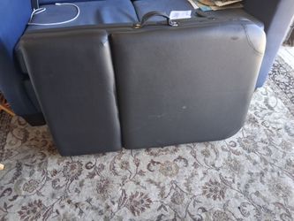 ADJUSTABLE MASSAGE TABLE..PORTABLE..72X 24