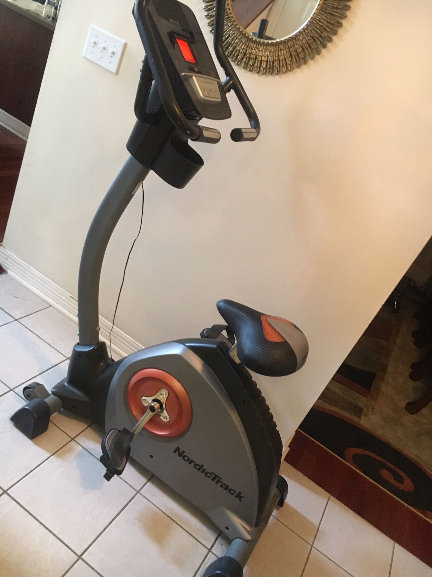 NordicTrack intermix acoustic 2.0 exercise bike for Sale in Blacklick