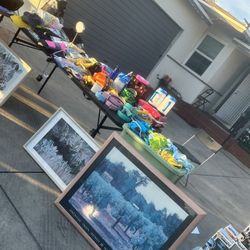 Yard Sale  8917 Lev av Arleta 