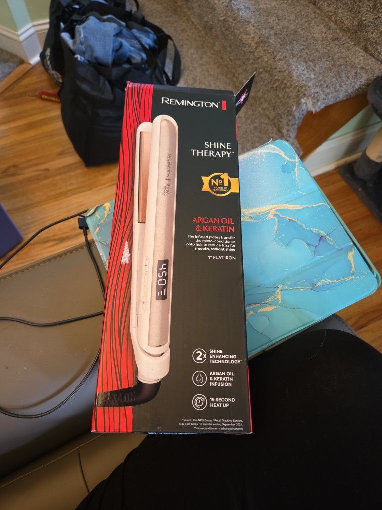 Remington 1 Inch Flat Iron.