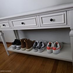 Like New Antique White Entryway Side Table