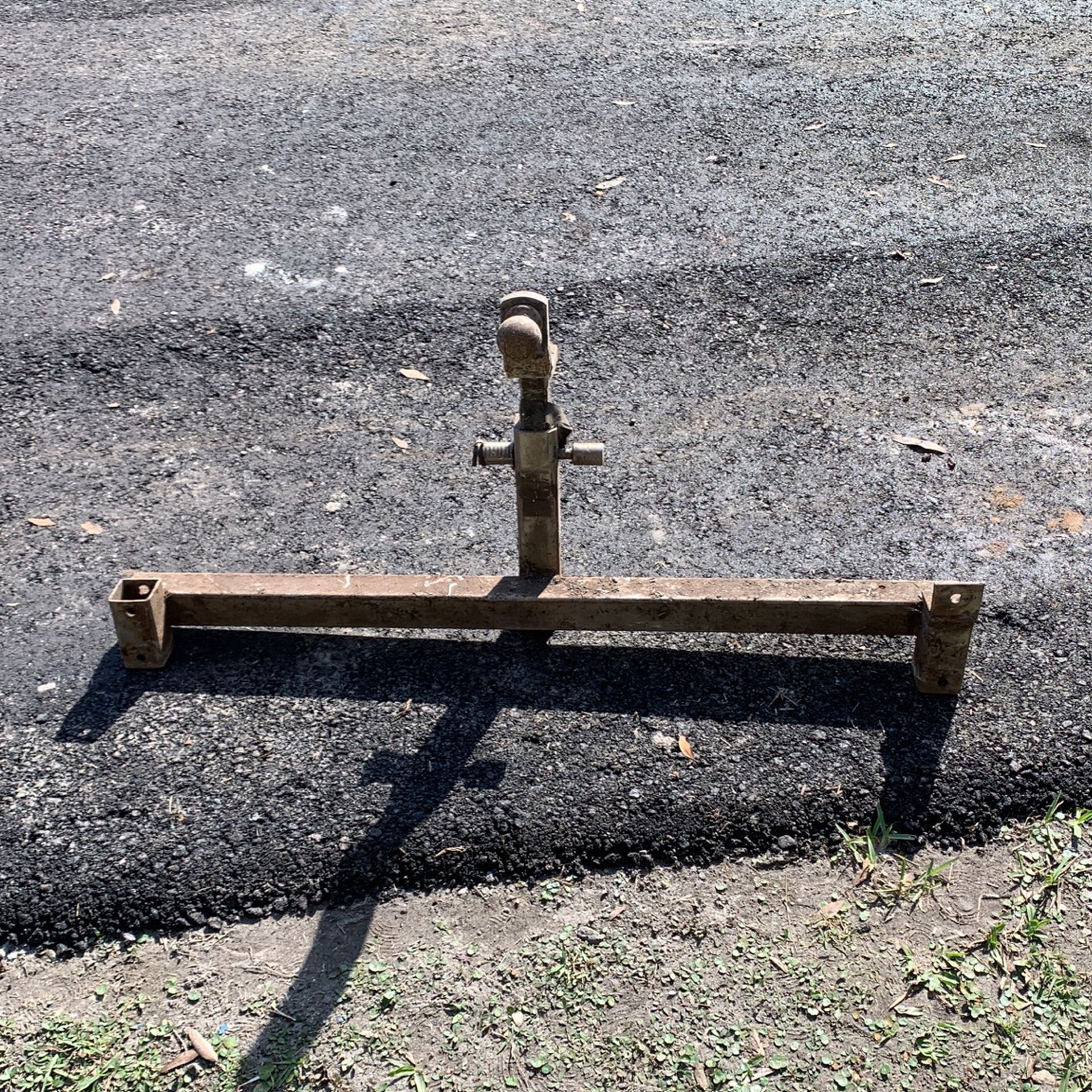 Truck hitch for small truck  S10   Model