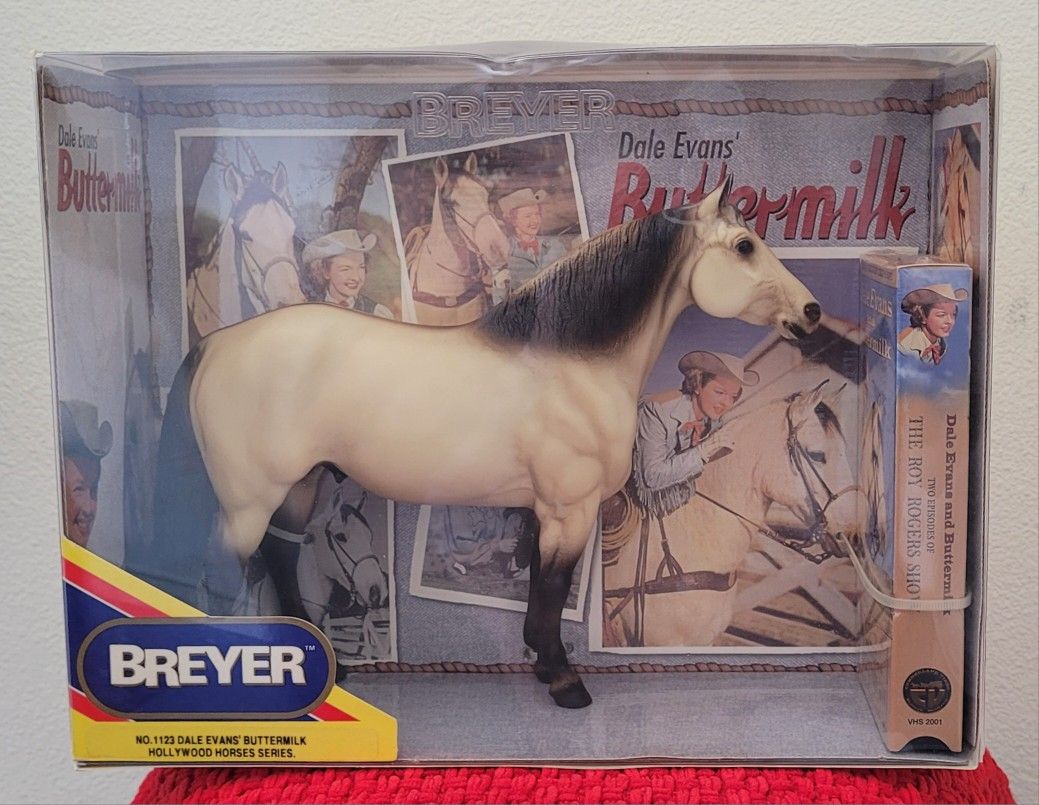 Breyer #1123 Dale Evans Buttermilk Hollywood Horses Series
