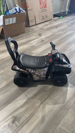 Dynacraft Realtree Foot to Floor Boys Kids Ride-on for Age 1.5-3 Years