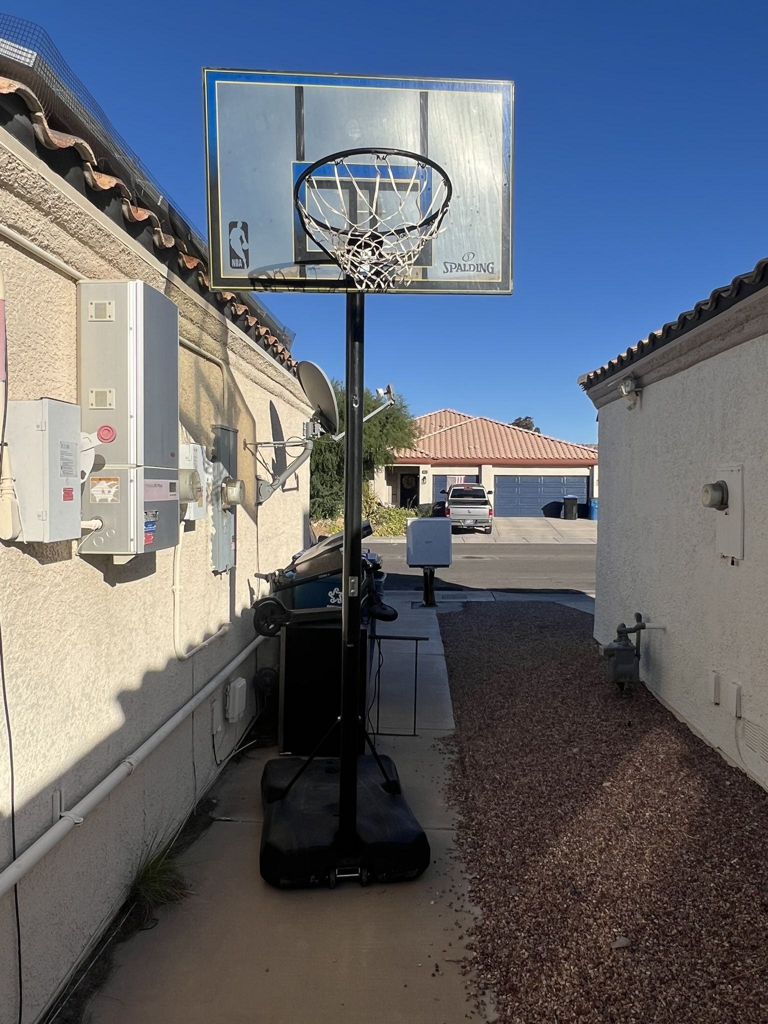 Spalding Basketball Hoop