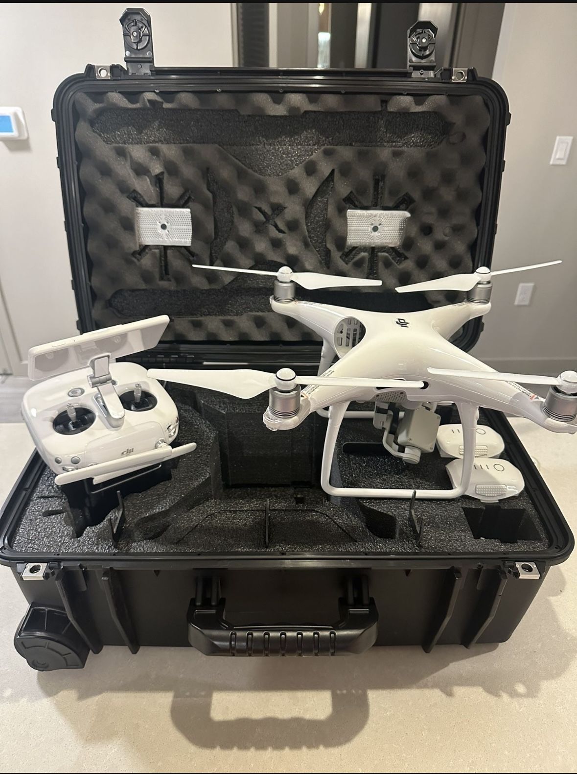DJI Phantom 4 PRO+ V2.0 Quadcopter Drone