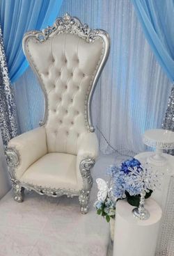 Throne chair