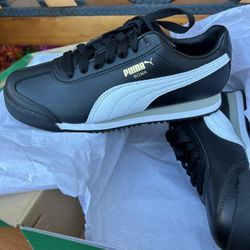 Pumas Junior Size: 7