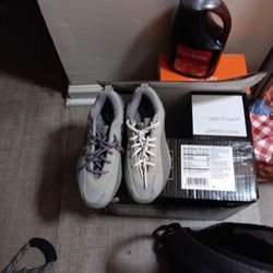 ANT MAN1s  size 4