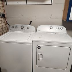 Whirlpool Washer And Dryer Set 