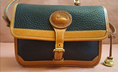💥🚨Dooney & Bourke🚨💥Crossbody Handbag💥