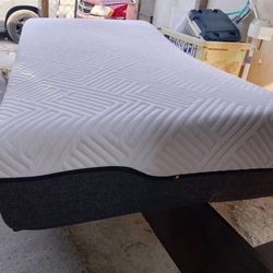 Lucid Twin XL Mattress & Bed Frame 