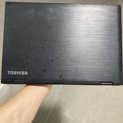 Toshiba Laptop Specifications In The Pictures