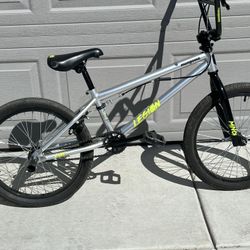 20” Mongoose Legion L10 Silver BMX bike