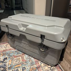 4 Runner Ice chest, yeti quality