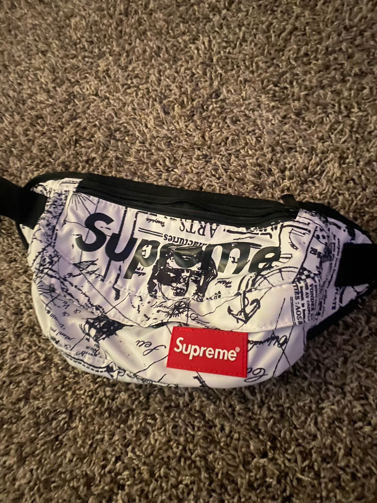 Supreme Waist Bag 