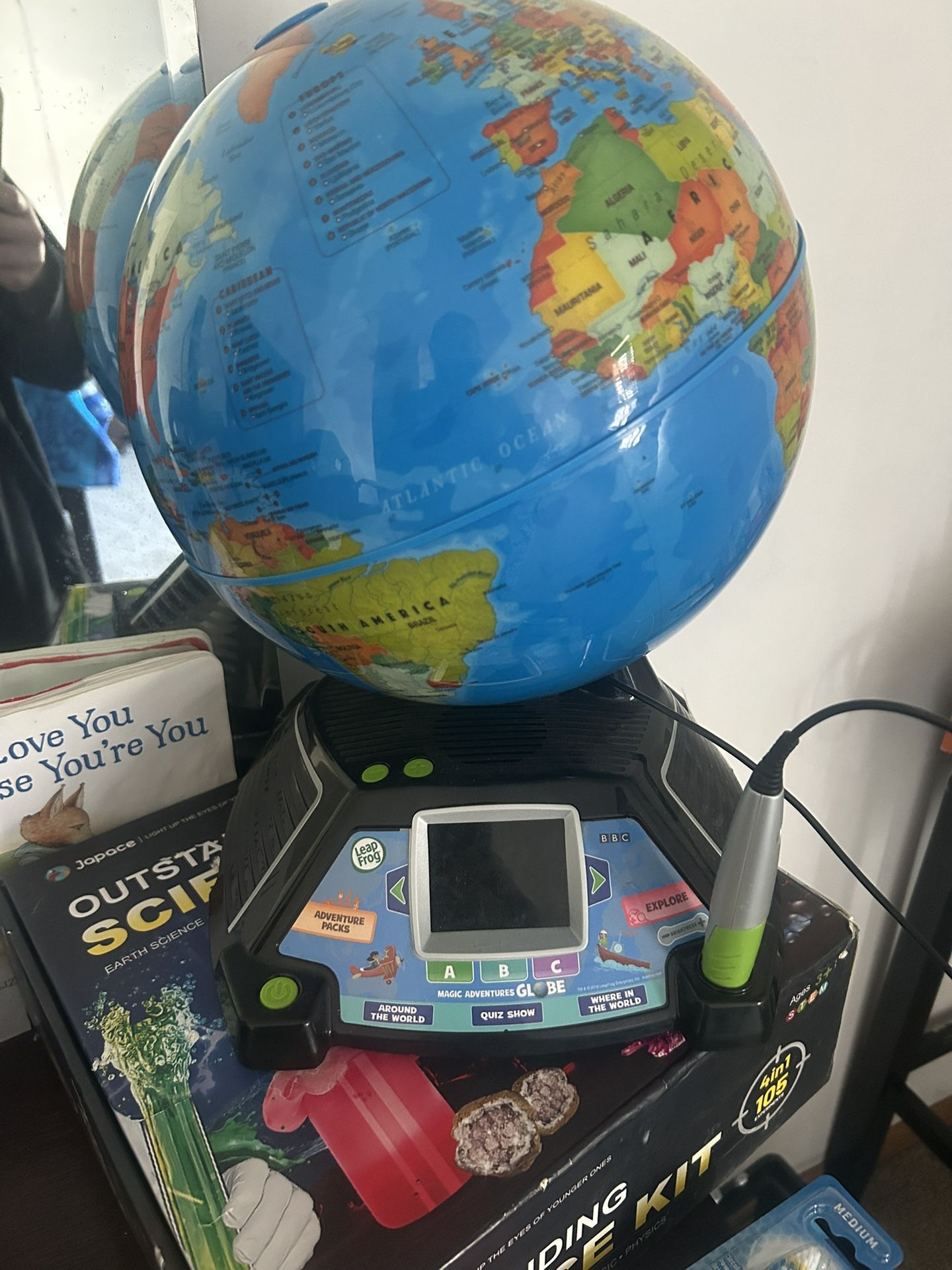 Leap Frog Globe