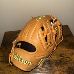 Wilson A2000 1786 11.5” Baseball Glove