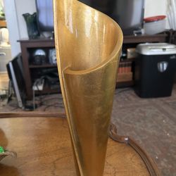Stay in the curl; Vintage Midcentury/Hollywood Regency Style Gold Acrylic Vase: